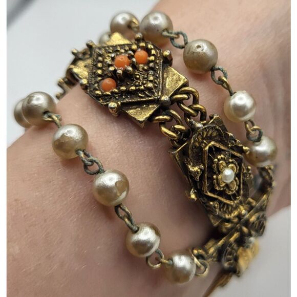 Vintage Goldette Style Gold Tone faux Pearl Coral Linked Bracelet 7.5in